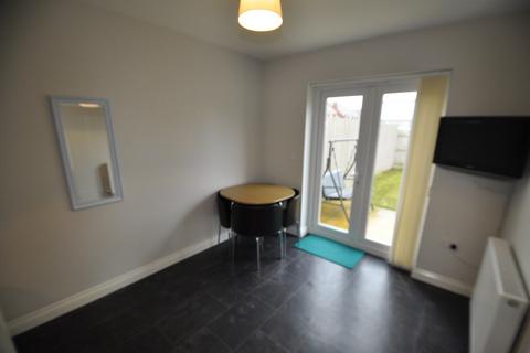 3 bedroom terraced house to rent, Carnegie Walk, Exeter, EX2