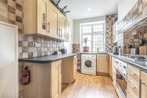 4 bedroom flat to rent, Dartmouth Road London SE26