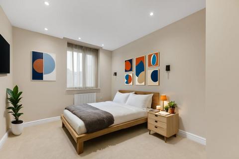 1 bedroom flat for sale, Clifton Walk, Hammersmith