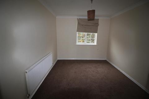 2 bedroom flat for sale, Barbican Road, Greenford, Middlesex