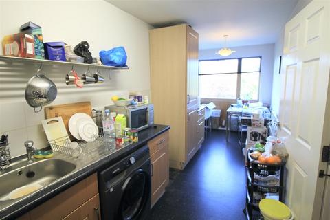 2 bedroom apartment for sale, Broadmead Road, Northolt