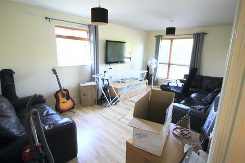 2 bedroom apartment for sale, Broadmead Road, Northolt