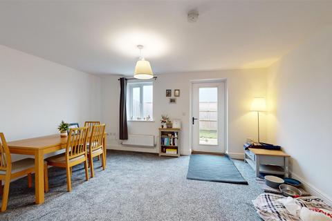 3 bedroom end of terrace house for sale, Barrowfield Drive, Stamford