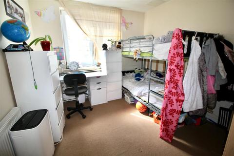 2 bedroom flat for sale, Wey HouseTaywood RoadNortholtMiddlesex