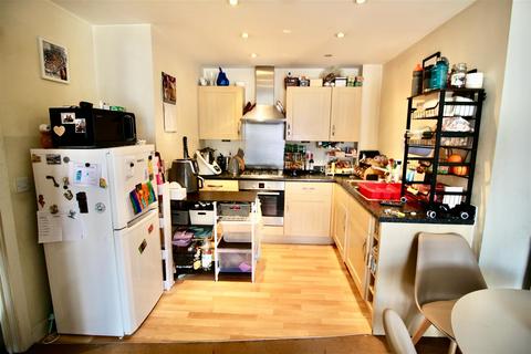 2 bedroom flat for sale, Wey HouseTaywood RoadNortholtMiddlesex