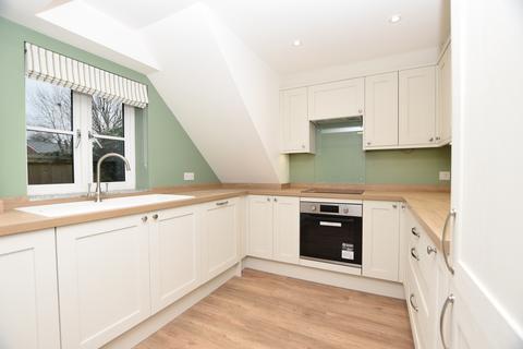 4 bedroom cottage to rent, THE GREEN, STOKE HAMMOND, BUCKINGHAMSHIRE