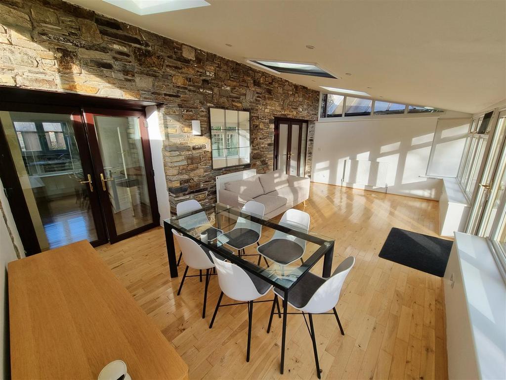 Garden room 1.jpg