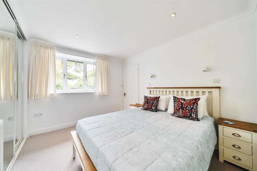Bedroom2.jpg