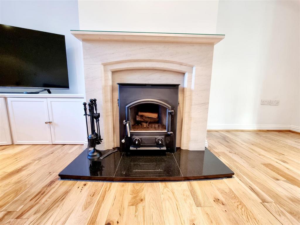 Fireplace.jpg