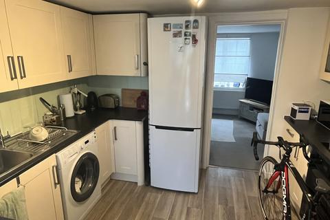 1 bedroom ground floor flat to rent, Cannon Gate Court, Cannon Street, Lymington, Hampshire, SO41