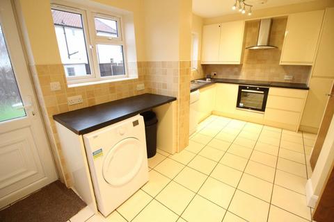 4 bedroom house to rent, Bovingdon Avenue, Wembley