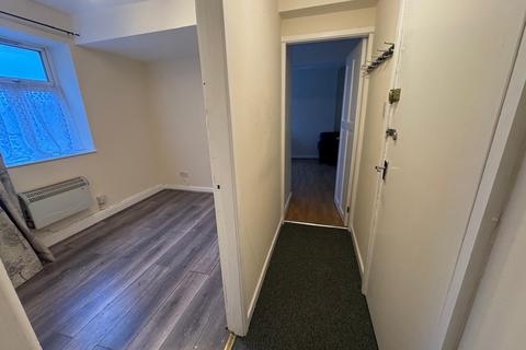 undefined, Flat 2, 47 South Street , BD21 1AD