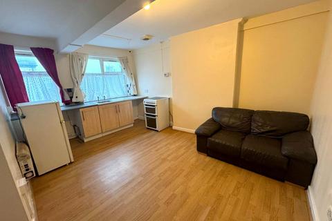 undefined, Flat 2, 47 South Street , BD21 1AD