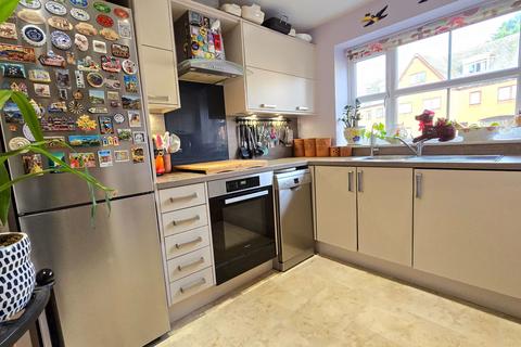 3 bedroom end of terrace house for sale, Greenham Road, Newbury RG14