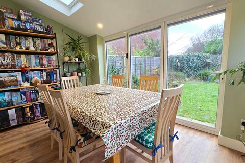 3 bedroom end of terrace house for sale, Greenham Road, Newbury RG14