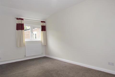 1 bedroom flat to rent, Simpson