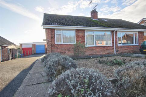 2 bedroom semi-detached bungalow for sale, Wheatlands Drive, Molescroft