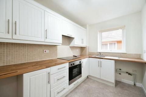 2 bedroom flat for sale, Southwood Road, Hayling Island