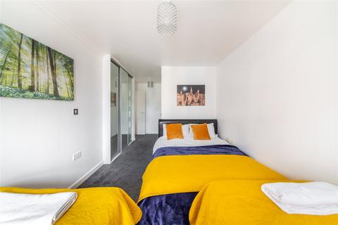 2 bedroom apartment for sale, Marquess Heights, South Woodford E18