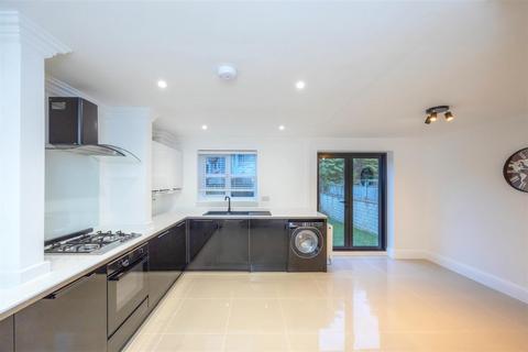 4 bedroom semi-detached house for sale, Abbey Lane Dell, Sheffield