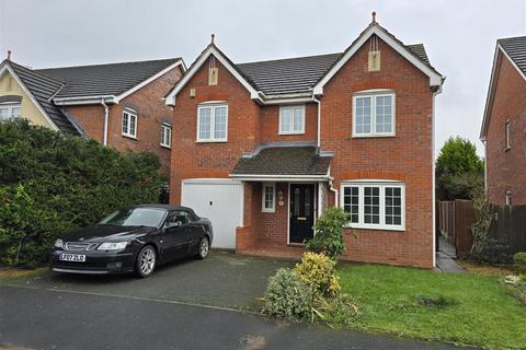 4 bedroom detached house to rent, Britannia Gardens, Stourport-On-Severn DY13