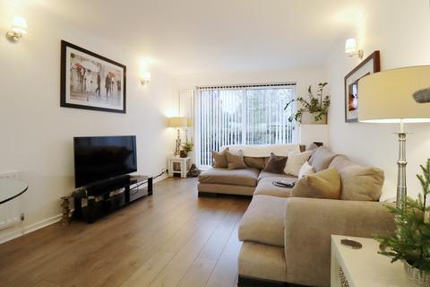 1 bedroom flat for sale, Widmore Road, Bromley