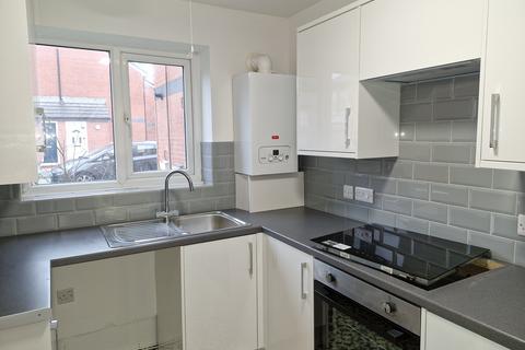 2 bedroom flat to rent, Ruabon Road, Wrexham LL13