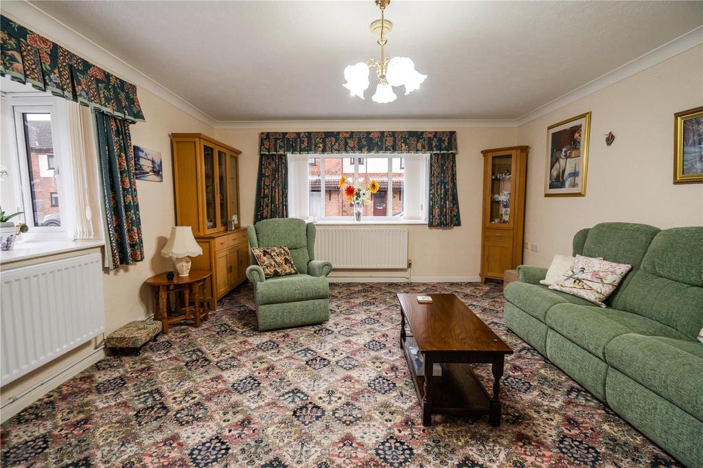 Living Room (3)
