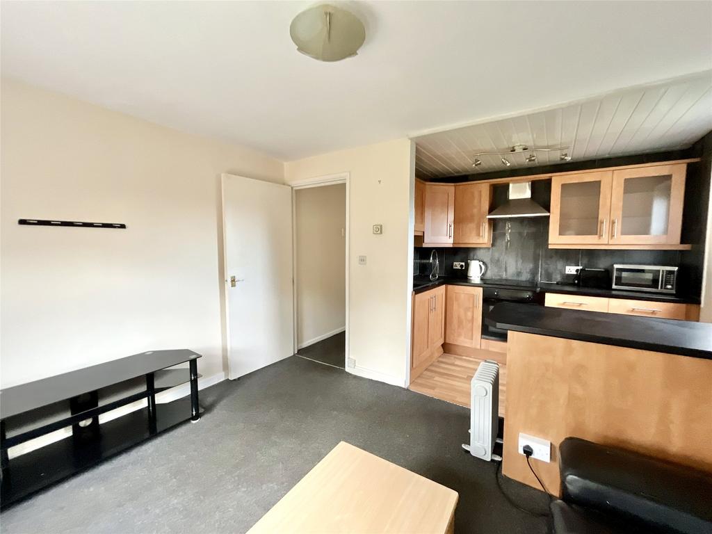 Lounge/Kitchen