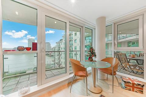 1 bedroom apartment for sale, Fountain House, St. George Wharf, SW8