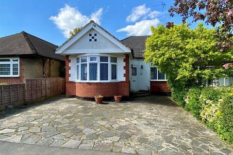 3 bedroom semi-detached bungalow for sale, Sherwood Avenue, Potters Bar EN6