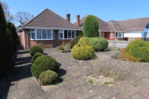 3 bedroom detached bungalow to rent, Victoria Road, Ferndown BH22