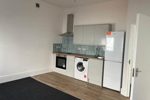 2 bedroom flat to rent, North Street, East Sussex BN1