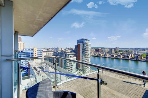 2 bedroom penthouse for sale, The Oxygen, Royal Victoria Dock, E16