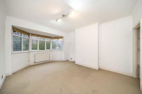 3 bedroom flat for sale, Woodleigh Gardens, London SW16