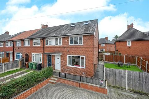 4 bedroom end of terrace house for sale, Amberton Lane, Leeds