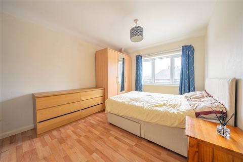 4 bedroom end of terrace house for sale, Amberton Lane, Leeds