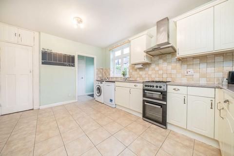 2 bedroom semi-detached house to rent, Ferguson Avenue, Surbiton KT5