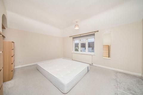 2 bedroom semi-detached house to rent, Ferguson Avenue, Surbiton KT5