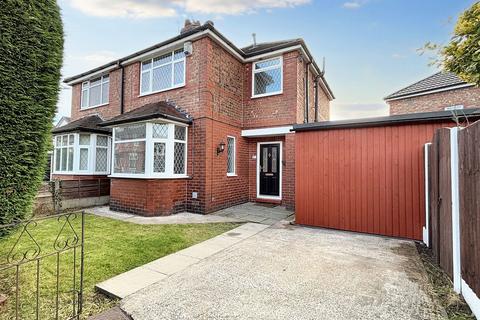 3 bedroom property for sale, Napier Road, Manchester M30