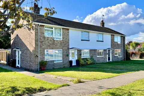 2 bedroom ground floor maisonette for sale, Columbine Gardens, Walton on the Naze, CO14