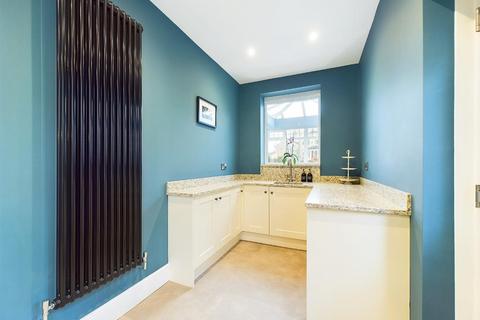 3 bedroom semi-detached house for sale, Langley Avenue, Bingley