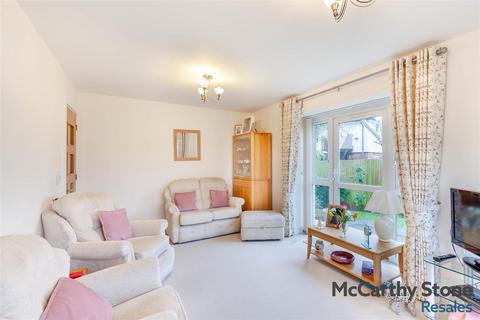 2 bedroom flat for sale, Bailey Court, New Writtle Street, Chelmsford