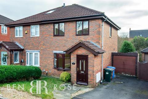 3 bedroom semi-detached house to rent, Eller Brook Close, Heath Charnock, Chorley