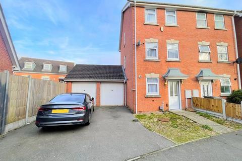 4 bedroom semi-detached house for sale, Heritage Way, Leicester LE5