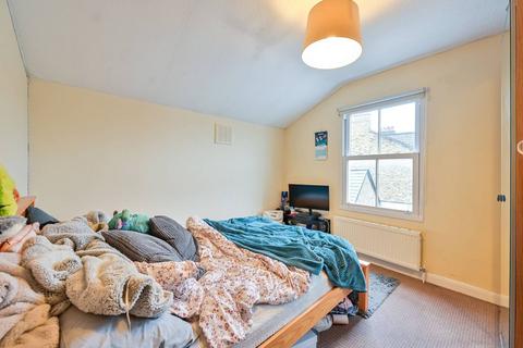 3 bedroom flat for sale, Landor Road, Clapham North, London, SW9