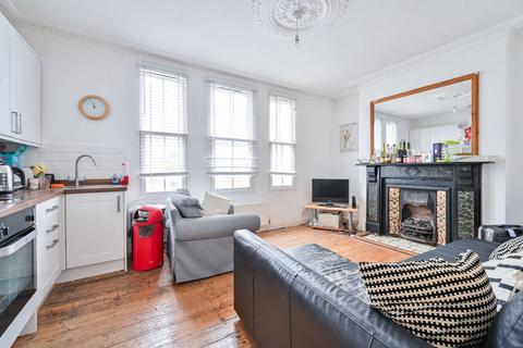 3 bedroom flat for sale, Landor Road, Clapham North, London, SW9