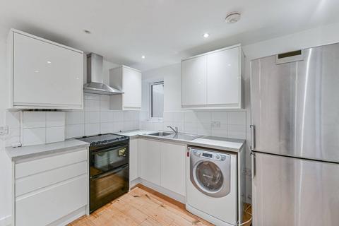 3 bedroom flat for sale, Loughborough Road, Camberwell, London, SE5