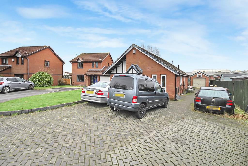 Glenmaye Grove, Hindley Green, Hindley, Wigan, WN2