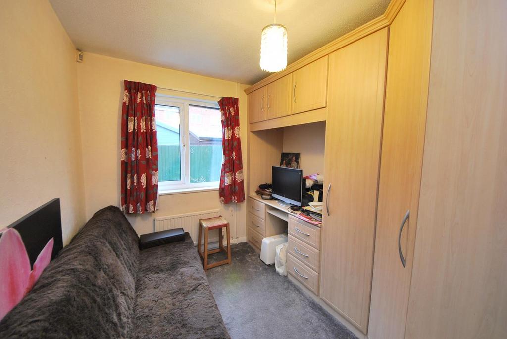 Glenmaye Grove, Hindley Green, Hindley, Wigan, WN2
